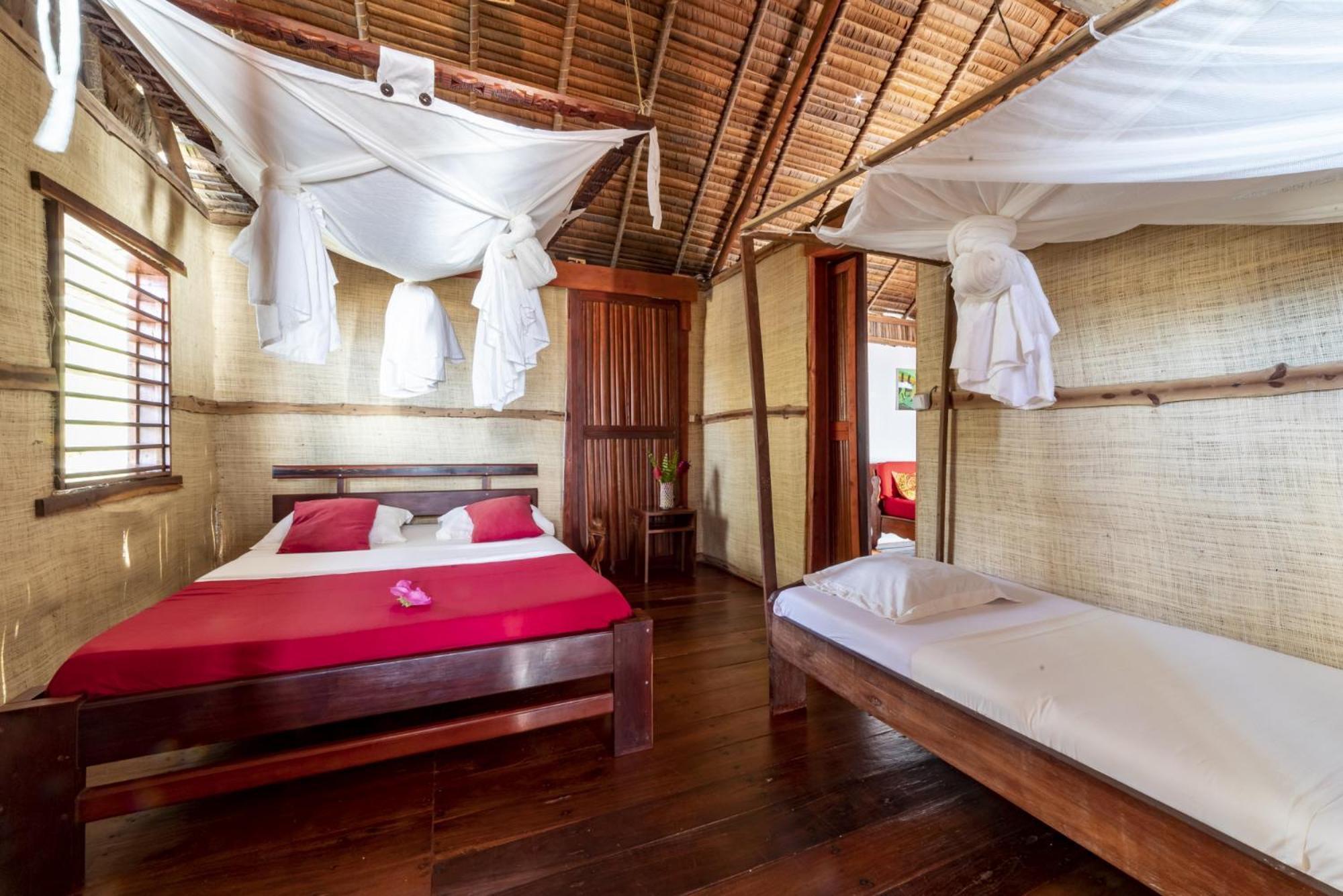 Floraly Komba Hotel - Nosy Komba Room photo